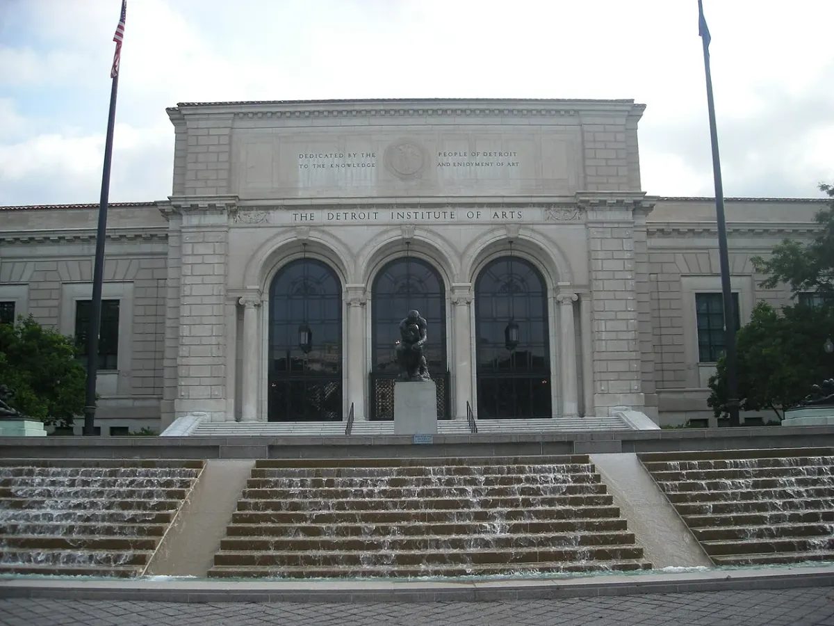 The Woodward entrance and steps of the Detroit Institute of Arts
