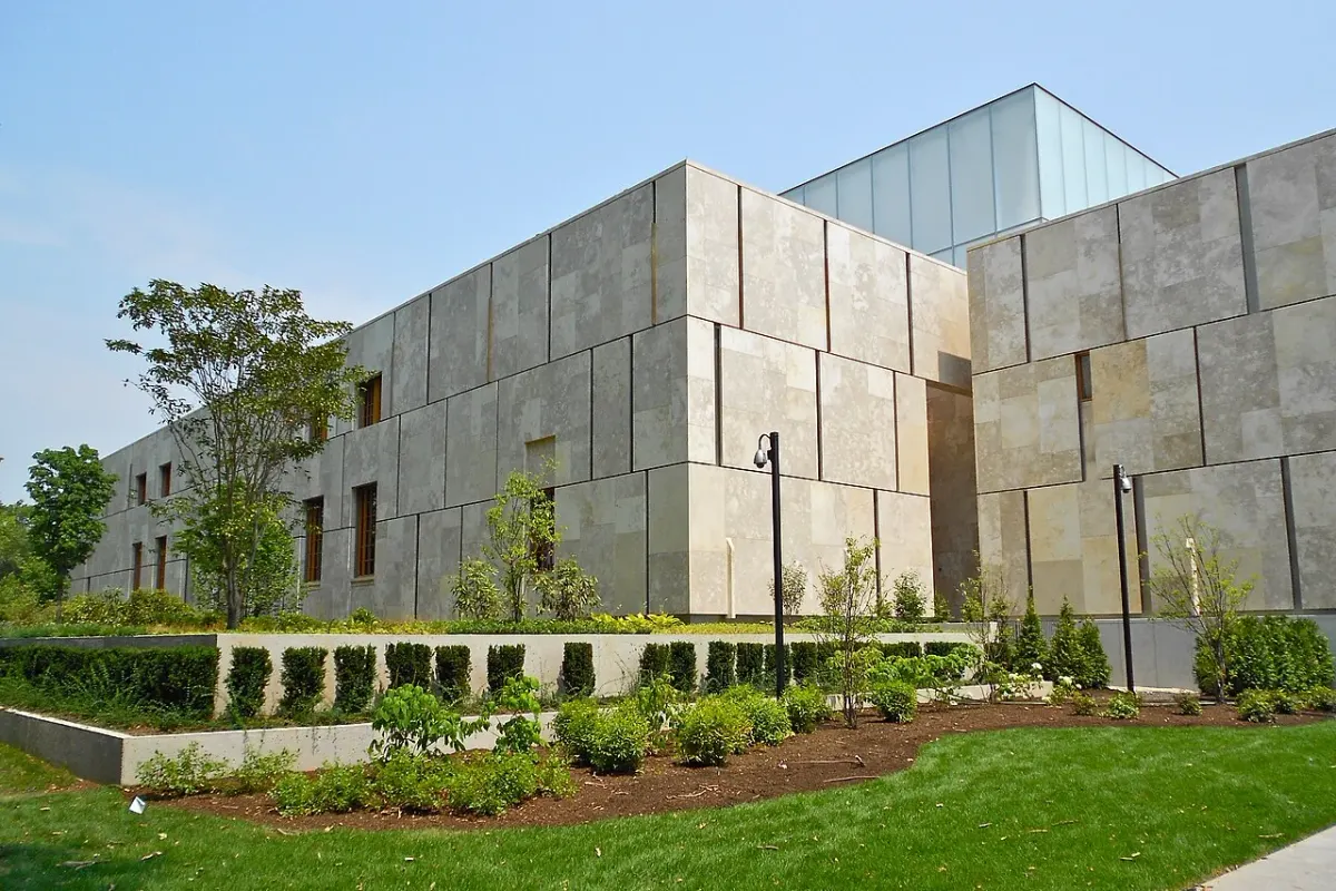 The modern stone exterior of the Barnes Foundation in Philadelphia