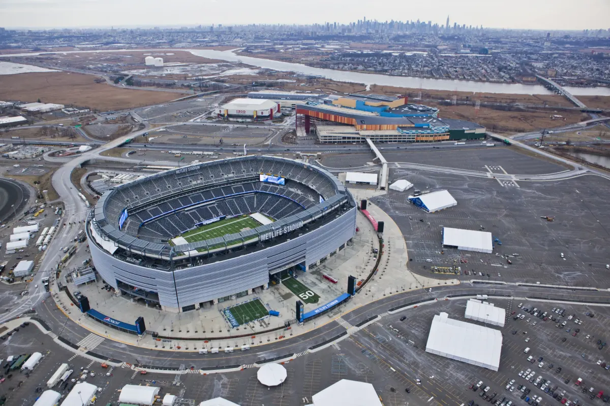 An aerial photograph of MetLife Stadium in January 2014